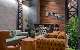 Bridge Hotel