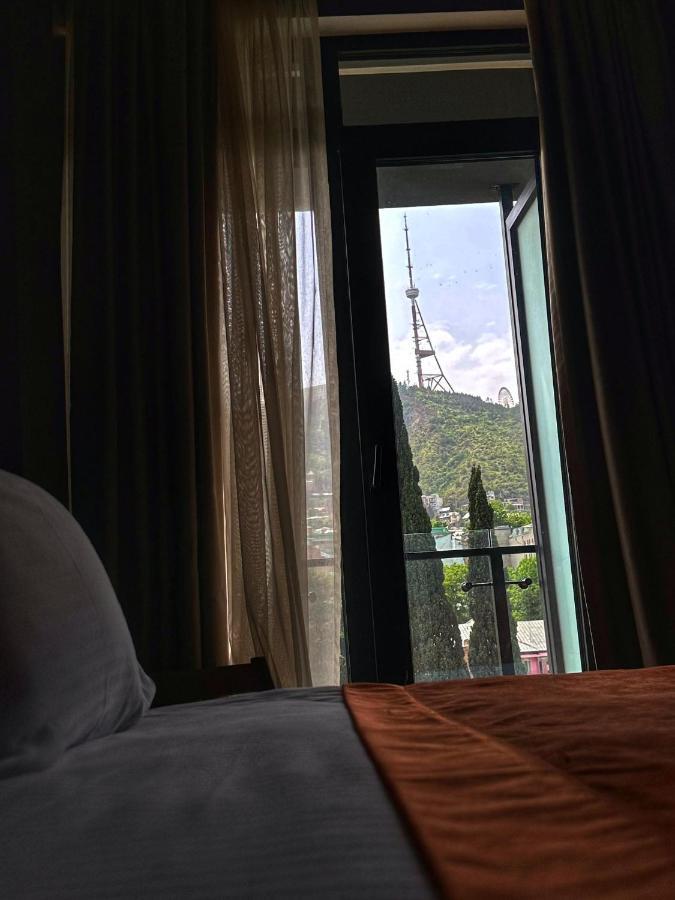 Bridge Hotel Tbilisi Exteriör bild