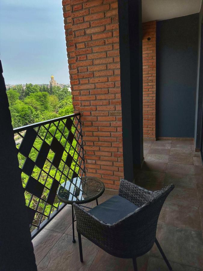 Bridge Hotel Tbilisi Exteriör bild